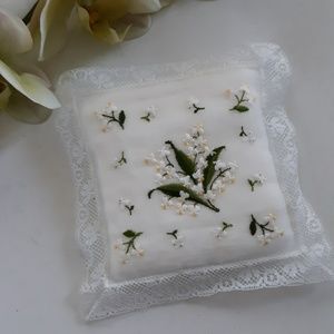 Vtg alba Handkerchief Lily of the Valley Pocket